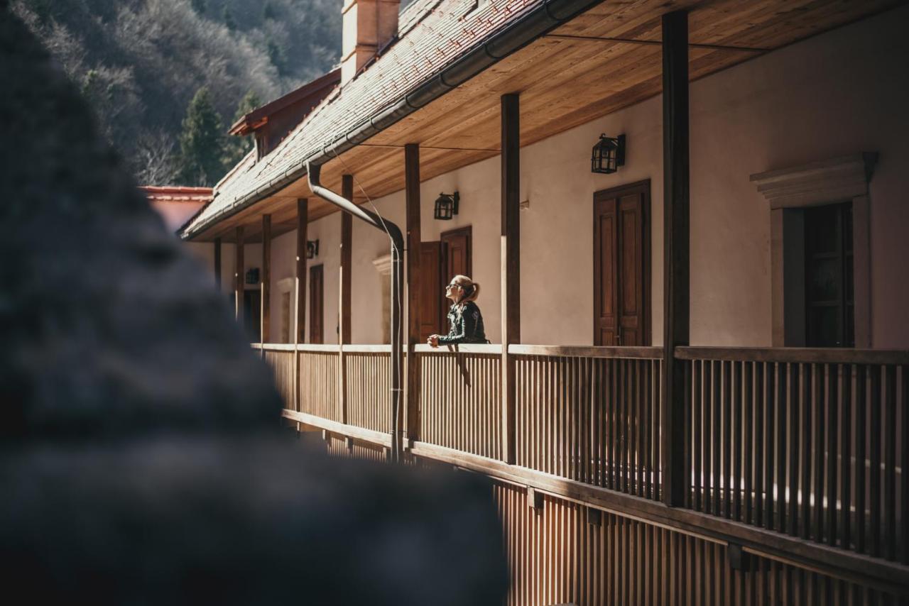 Rooms & Apartments Podsreda Castle 외부 사진