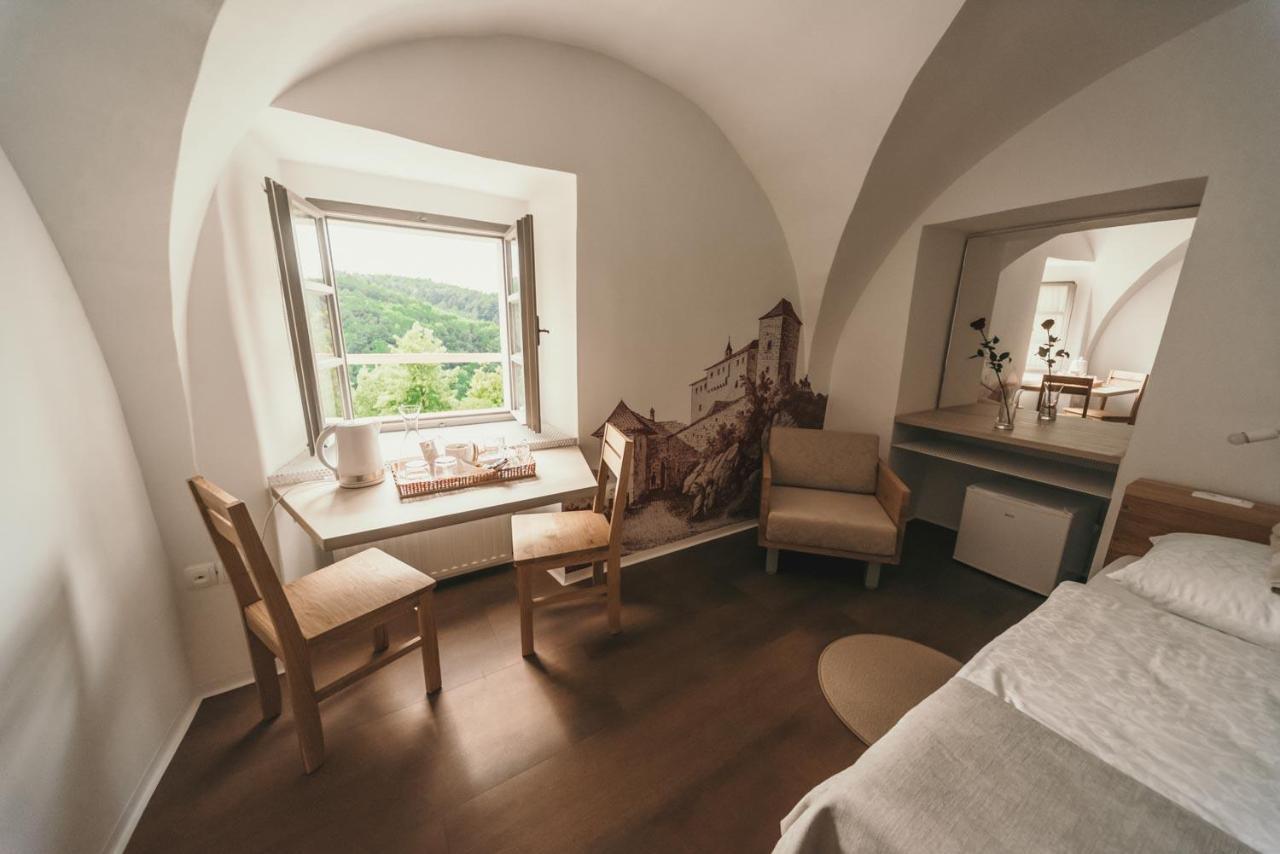 Rooms & Apartments Podsreda Castle 외부 사진